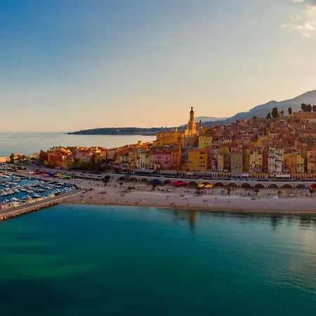 Carré D’or - Private Garage